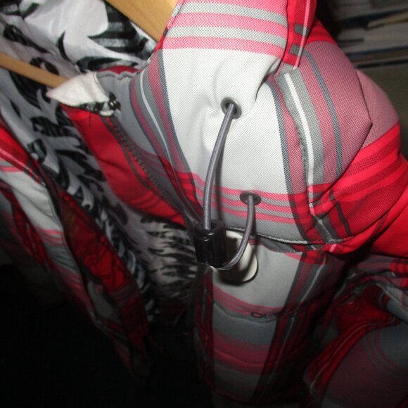 BILLABONG AVID POINT DRY JACKET15,000 MM WATERPROOF RATING 10,000 BREATHIBILITY - Picture 14 of 14